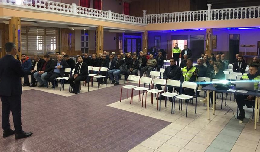 BOLU'DA SERVİS ŞOFÖRLERİNE ÖZEL SEMİNER DÜZENLENDİ