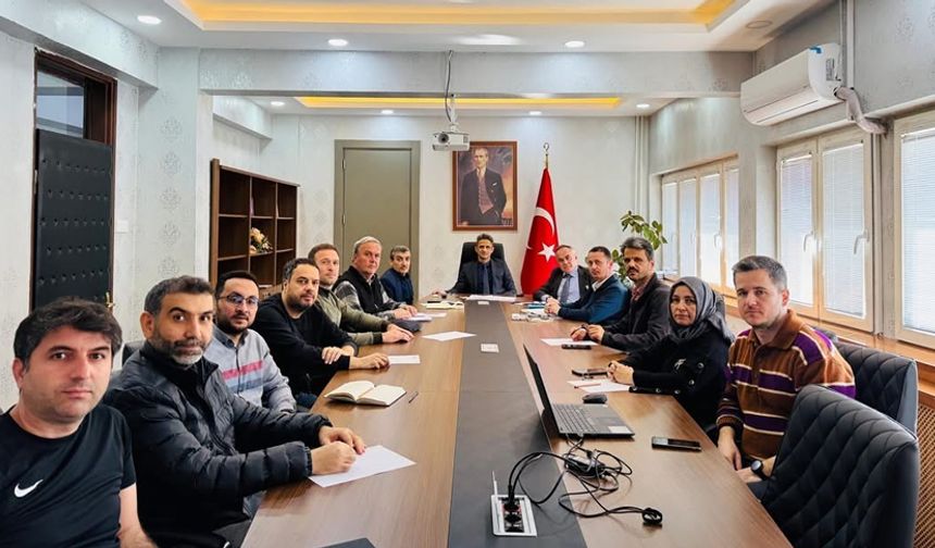 ÇAYCUMA'DA EĞİTİM VE KÜLTÜR ODAKLI TOPLANTI GERÇEKLEŞTİRİLDİ