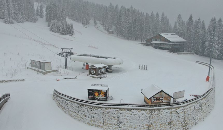 ILGAZ DAĞI'INDA KAR KALINLIĞI 50 SANTİMETREYE ULAŞTI