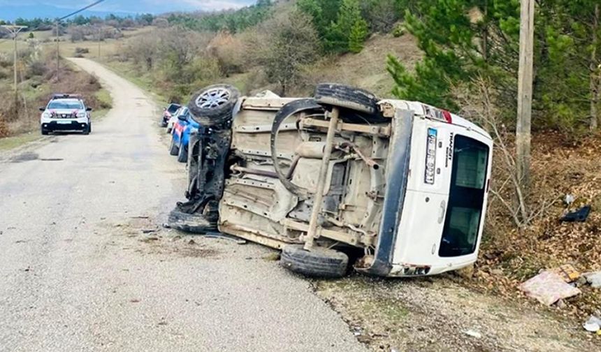 POLİS MEMURU TRAFİK KAZASINDA HAYATINI KAYBETTİ