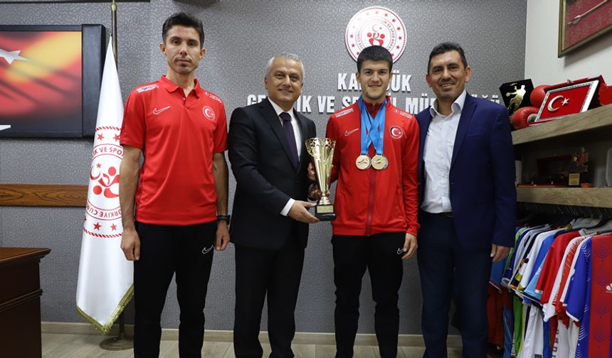 AVRUPA ŞAMPİYONUNDAN İL MÜDÜRÜ GÜVEN'E ZİYARET