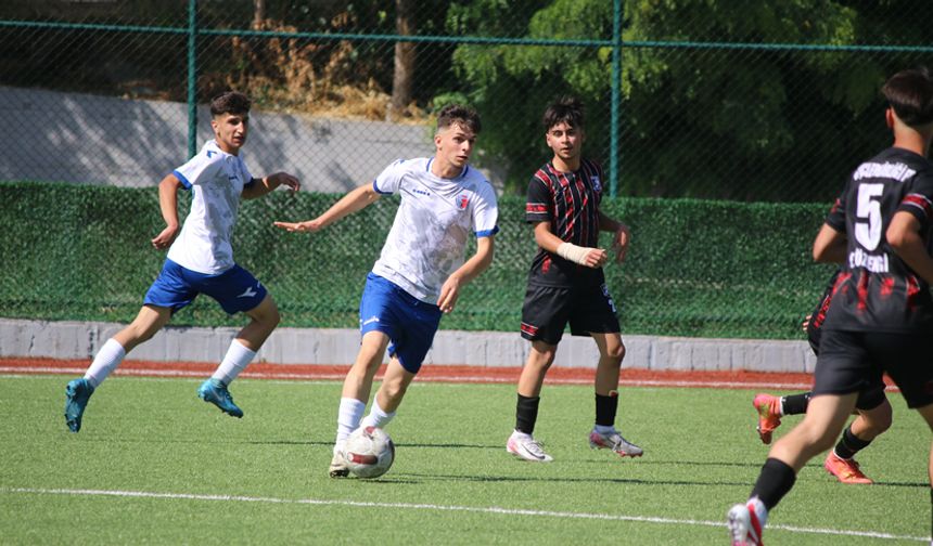 U17 TÜRKİYE FUTBOL ŞAMPİYONASI KARABÜK'TE BAŞLADI