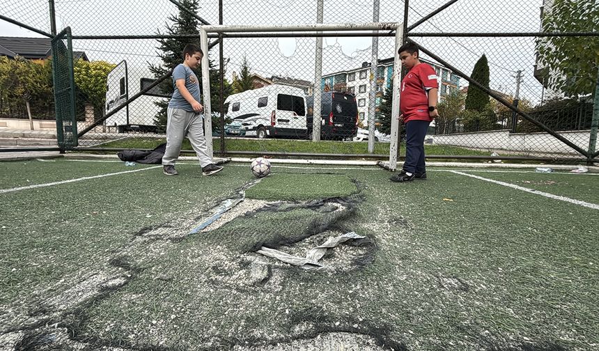 AYLAR ÖNCE YAPILAN HALISAHA YENİDEN BOZULDU