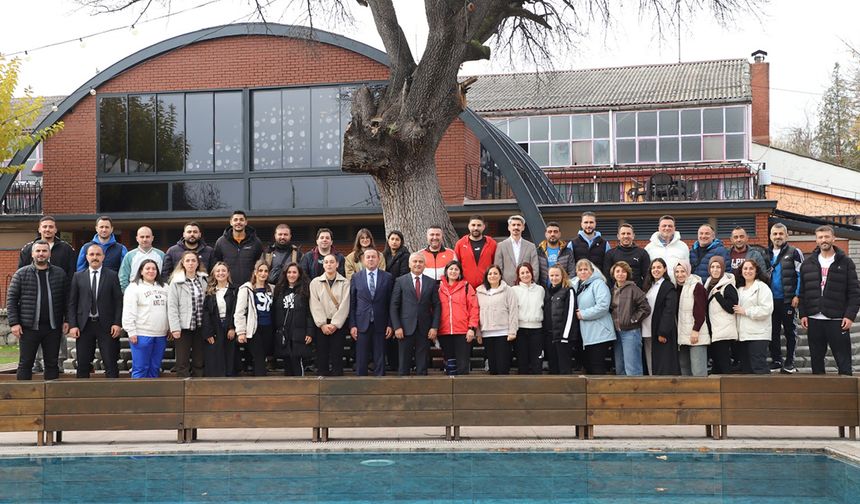 KARABÜK’TE ANTRENÖR DEĞERLENDİRME VE PLANLAMA TOPLANTISI GERÇEKLEŞTİRİLDİ