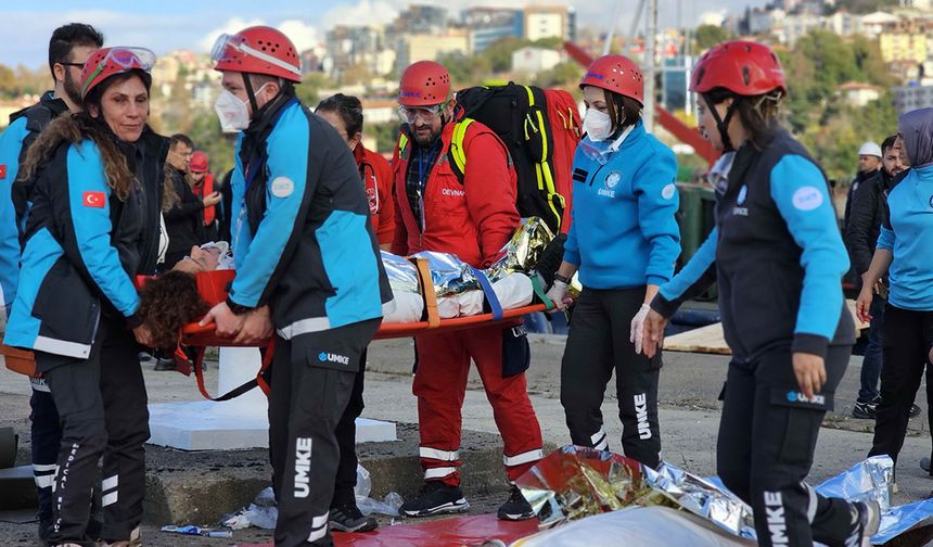 ZONGULDAK'TA GEMİ KAZASI TATBİKATI YAPILDI