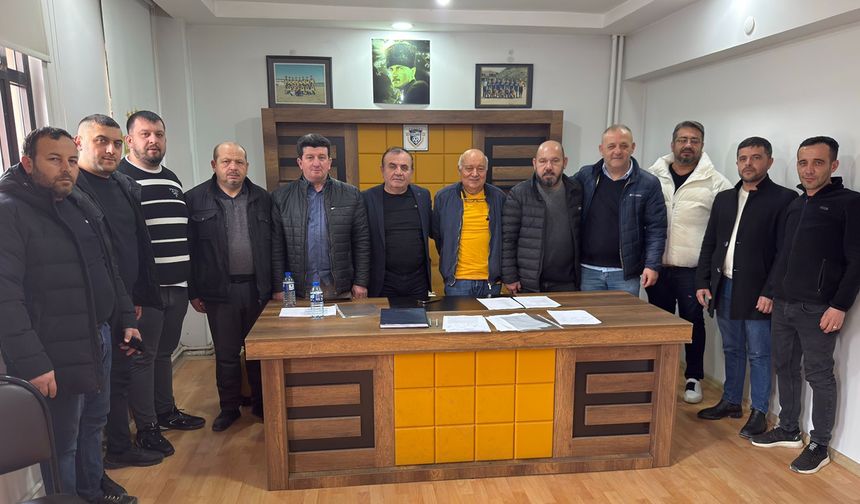 TAVUK EVİ EFLANİSPOR'DA İRFAN TOPÇU YENİDEN GÜVEN TAZELEDİ