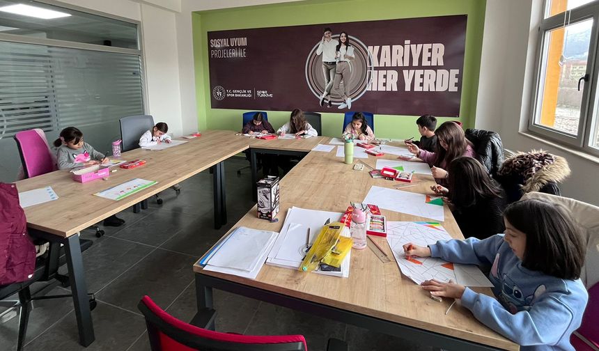 YENİCE GENÇLİK MERKEZİ KIŞ KULÜBÜ FAALİYETLERİ BAŞLADI