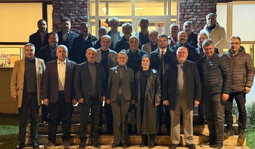 BAŞKAN KÖSE İFTARDA MUHTARLARLA BİR ARAYA GELDİ