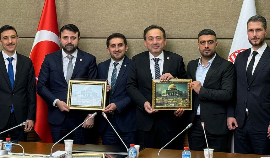 TÜGVA KARABÜK’TEN MİLLETVEKİLLERİ ŞAHİN VE KESKİNKILIÇ’A ZİYARET