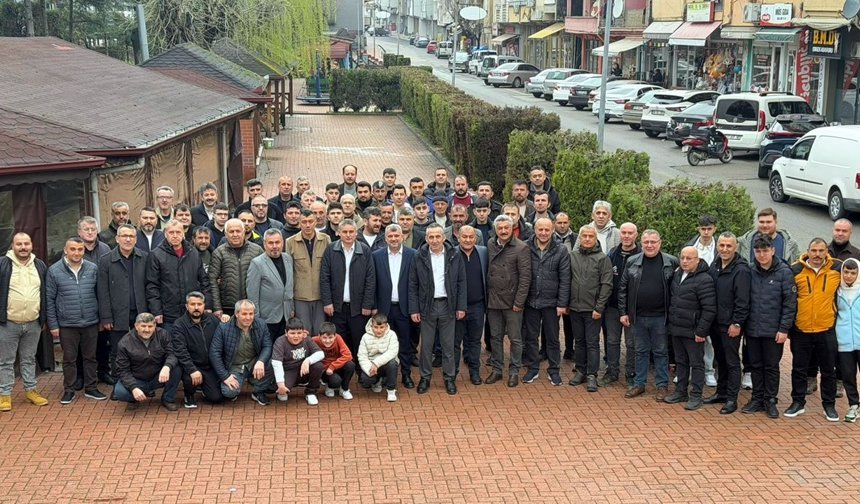 BAŞKAN KARAKAŞ BAYRAMDA VATANDAŞLARLA BULUŞTU