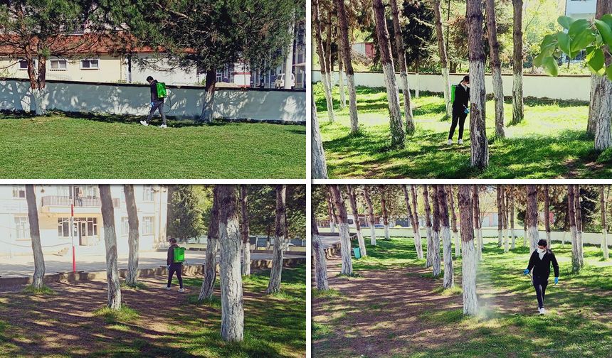 YENİCE'DE OKUL BAHÇESİNDE İLAÇLAMA YAPILIYOR