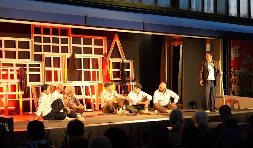 KARABÜK’E TİYATRO TRENİ GELİYOR