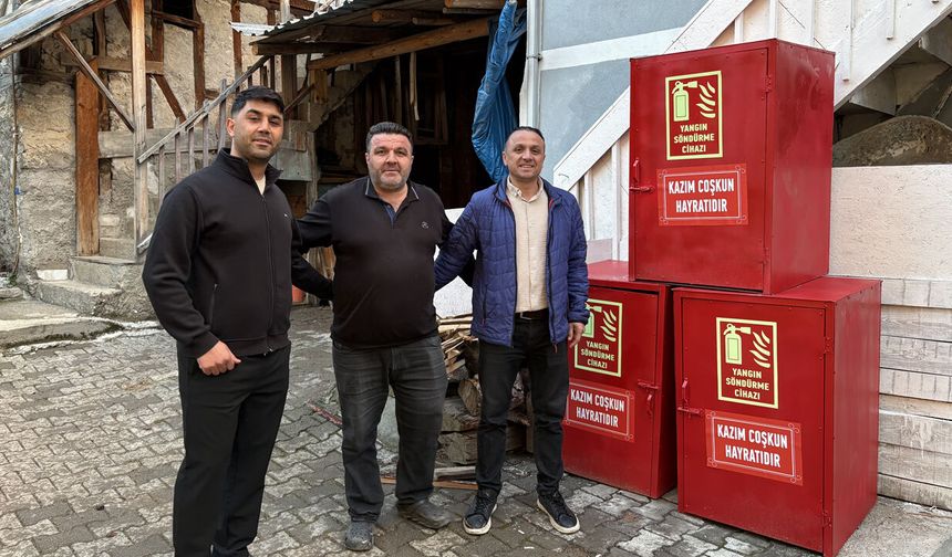 KÜLE DÖNEN KÖYDE YANGINA KARŞI SEFERBERLİK