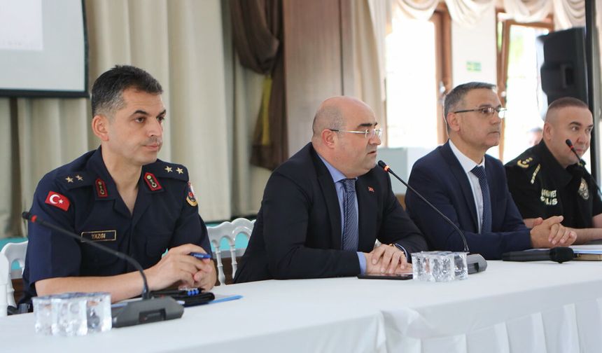 SAFRANBOLU'DA OKULLARDA GÜVENLİK TEDBİRLERİ GÖRÜŞÜLDÜ