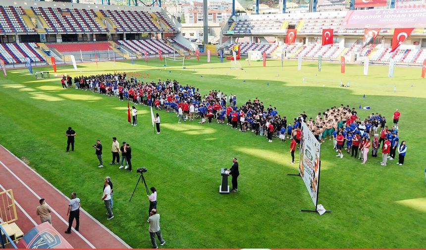 GSB SPOR OKULLARI COŞKUYLA AÇILDI