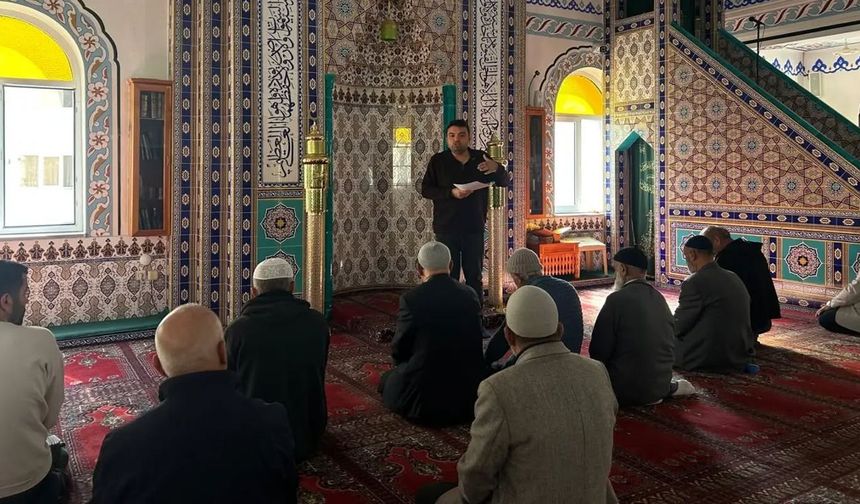 KARABÜK'TE CAMİ CEMAATİNE YAŞLI SAĞLIĞI EĞİTİMİ