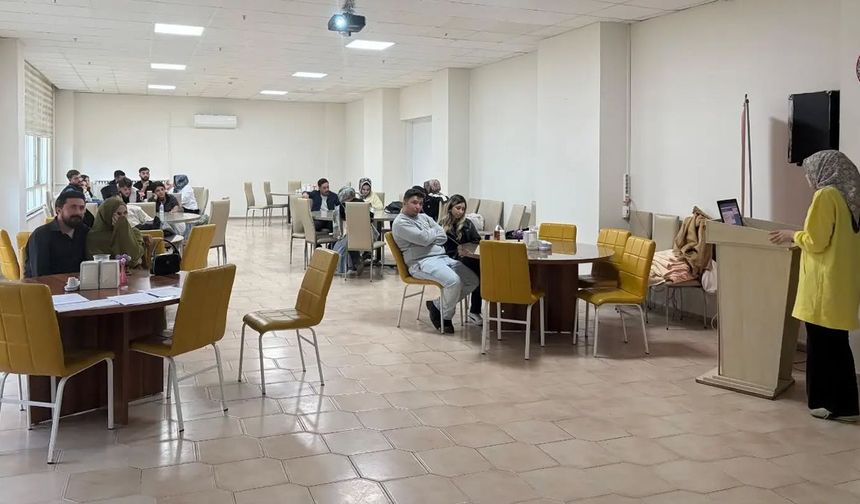 KARABÜK'TE EVLENECEK GENÇLERE EVLİLİK ÖNCESİ EĞİTİMİ