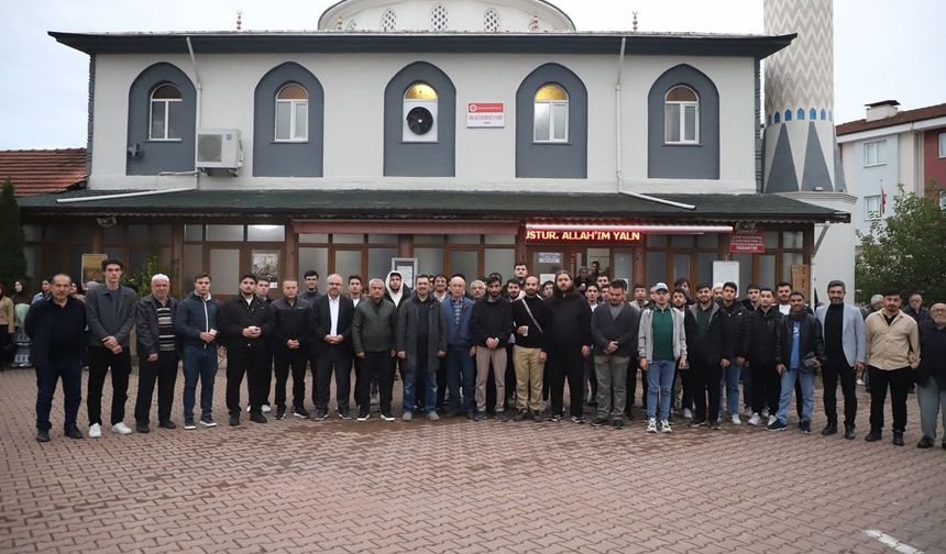 GENÇLER SABAH NAMAZINDA BULUŞTU