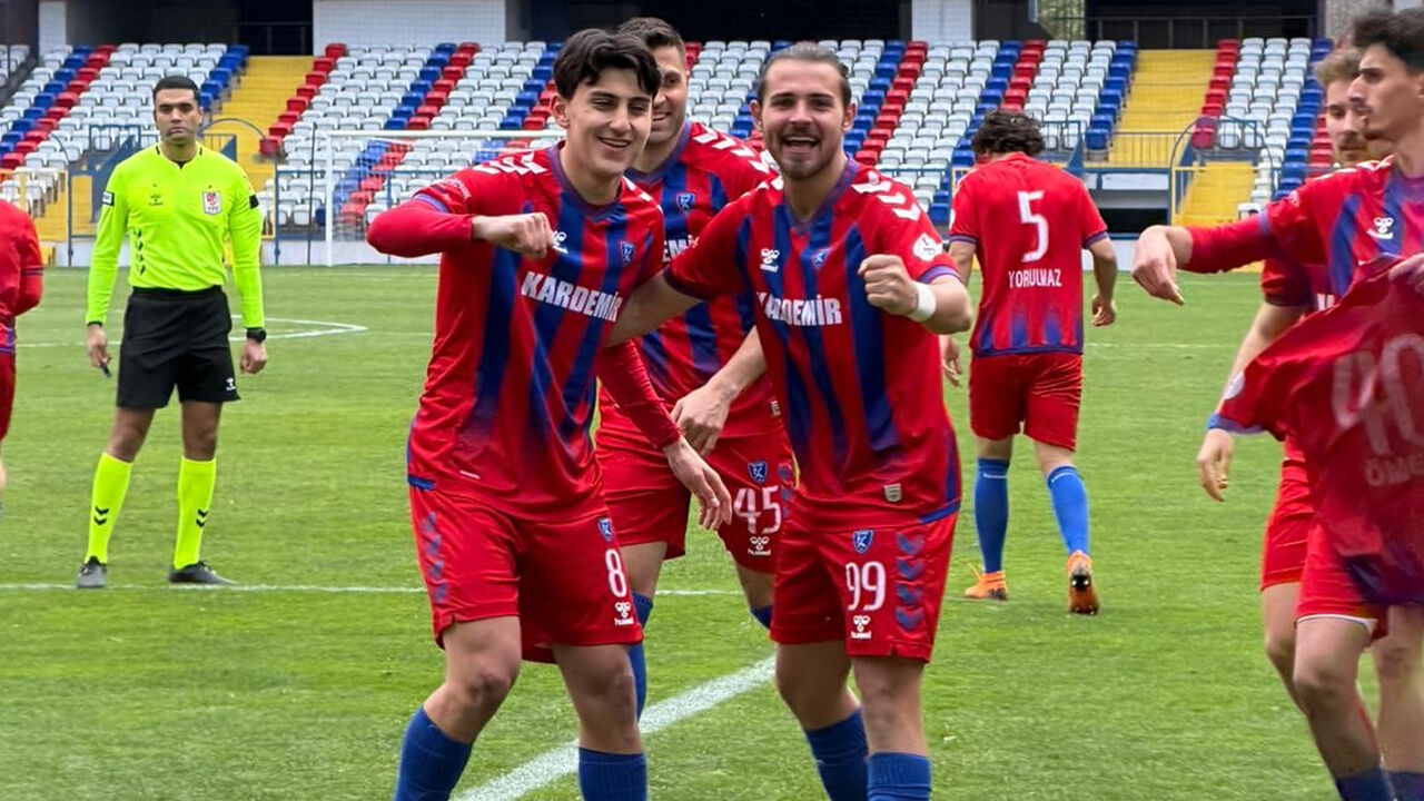 İ D M A N Y U R D U2