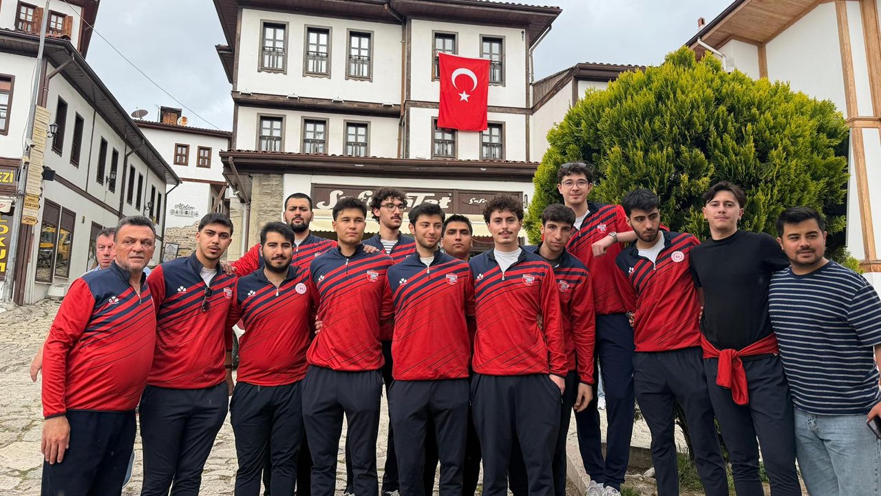 G E Z İ1